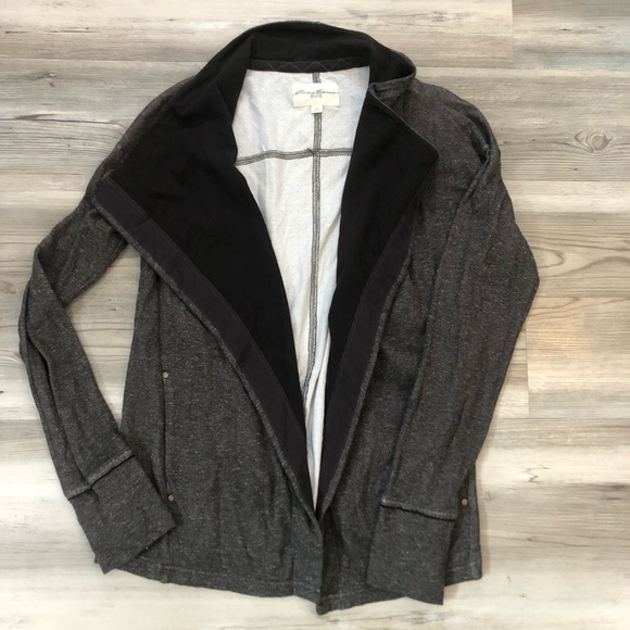 Eddie Bauer, throw on cardigan, size small Excellent condition - Picture 5 of 6